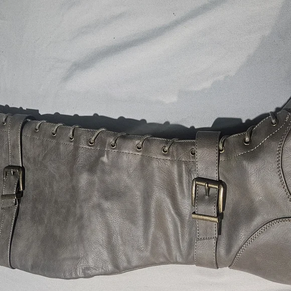 Just fab gray over the knee size 7.5 boots - Picture 12 of 13
